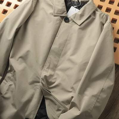 Aksel | Termisk vatteret trenchcoat i mellemlængde